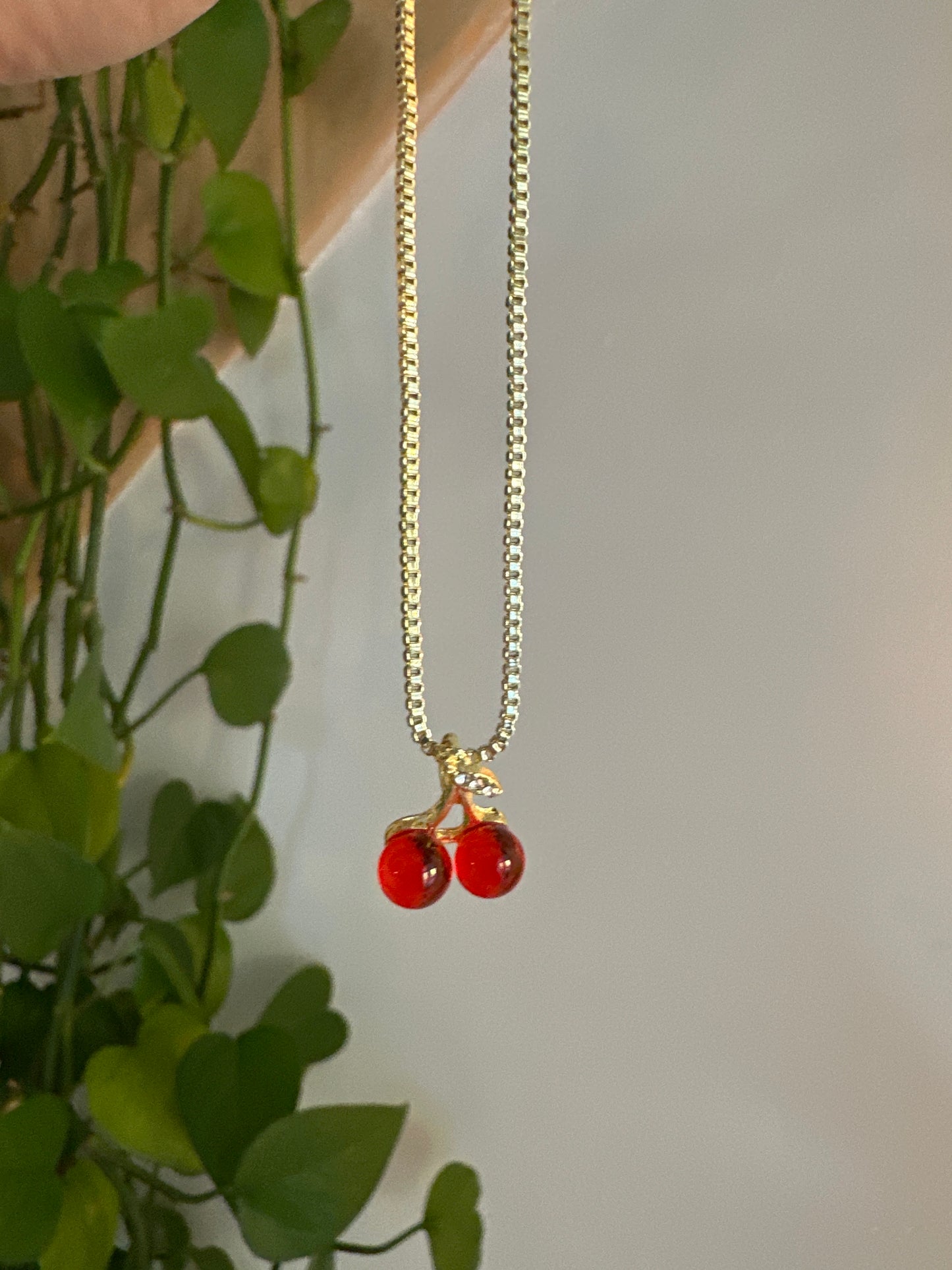 Collier cherry