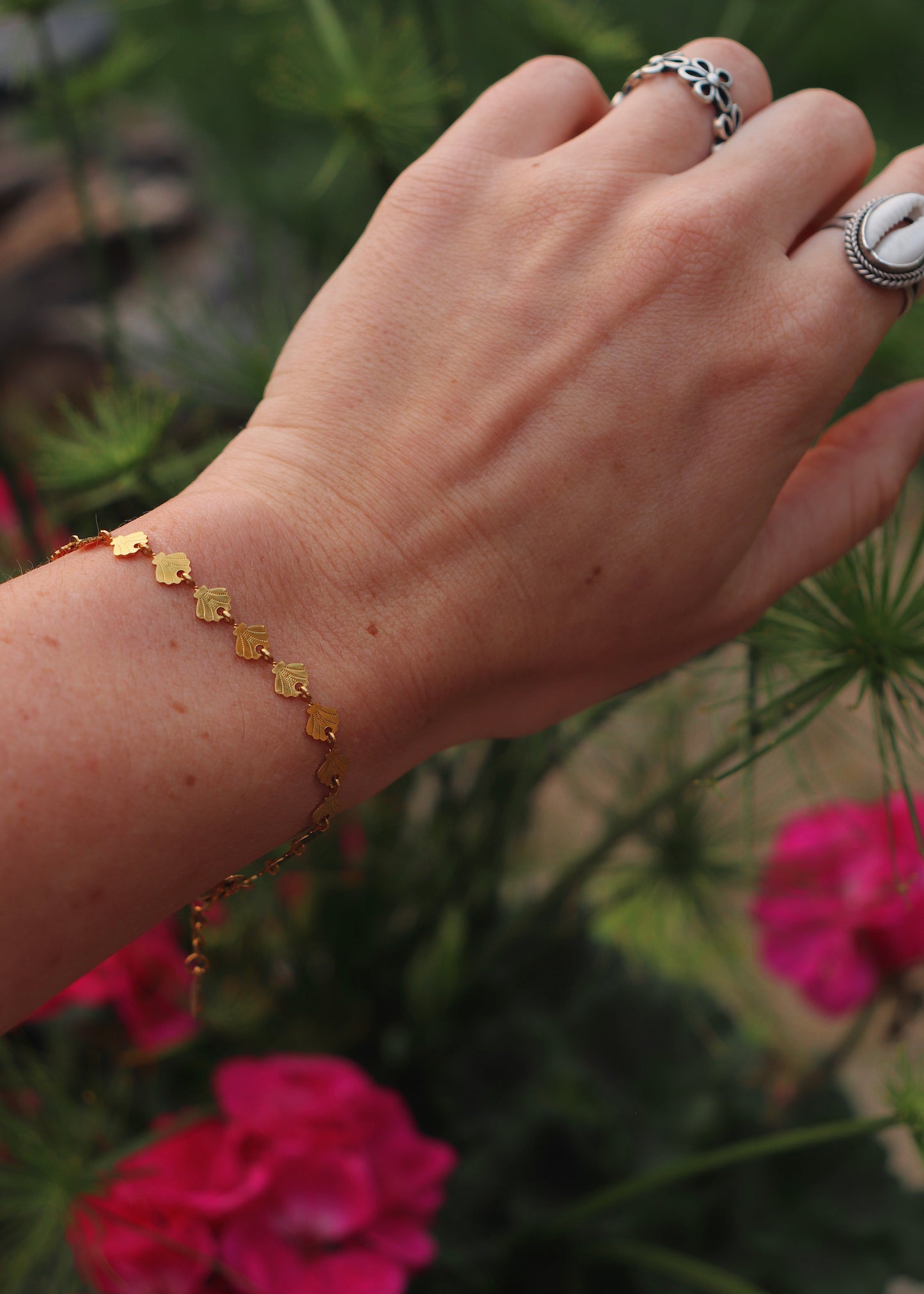 Seashell Bracelet - Gold