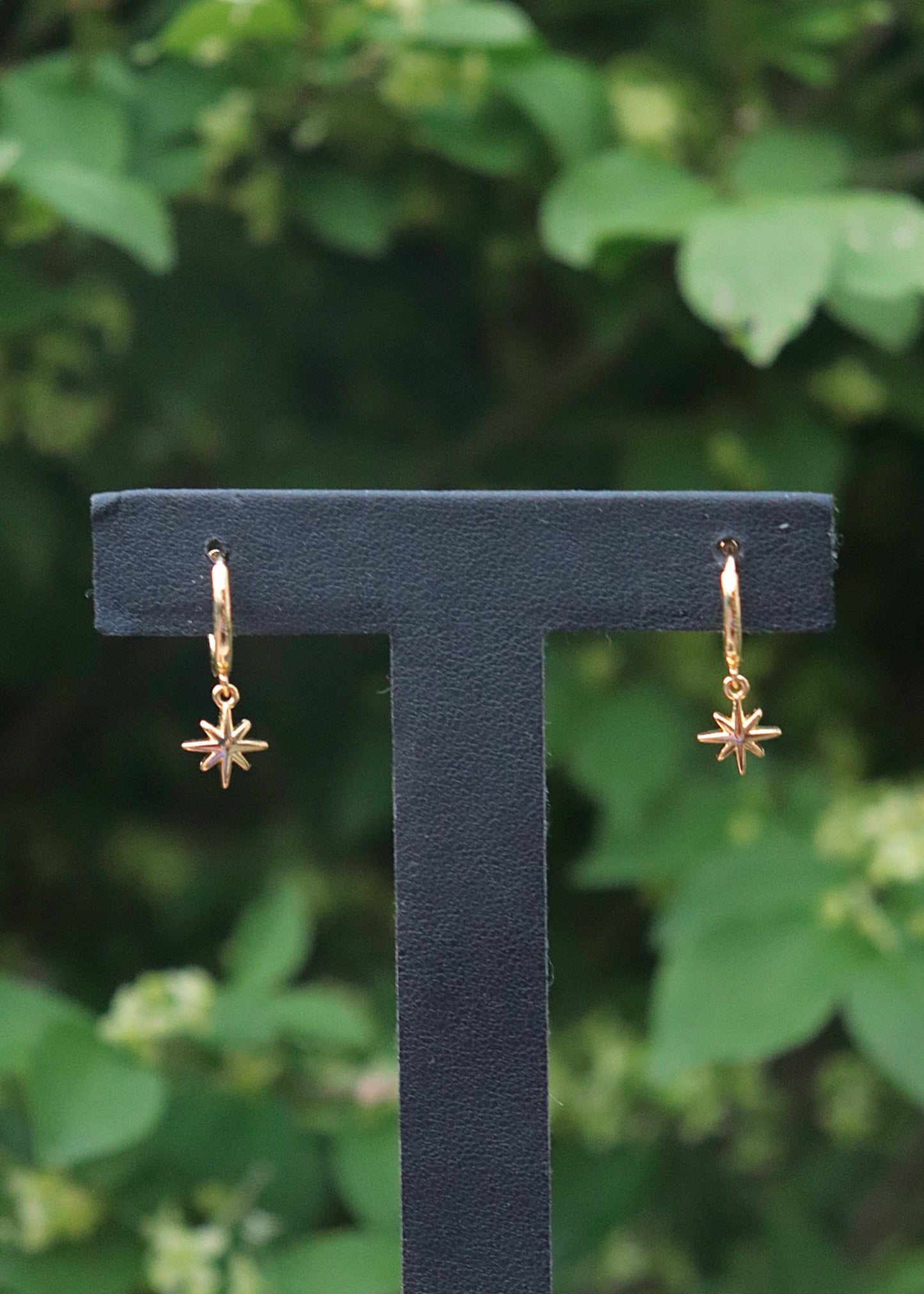 Sagrada Huggie Earrings - Gold