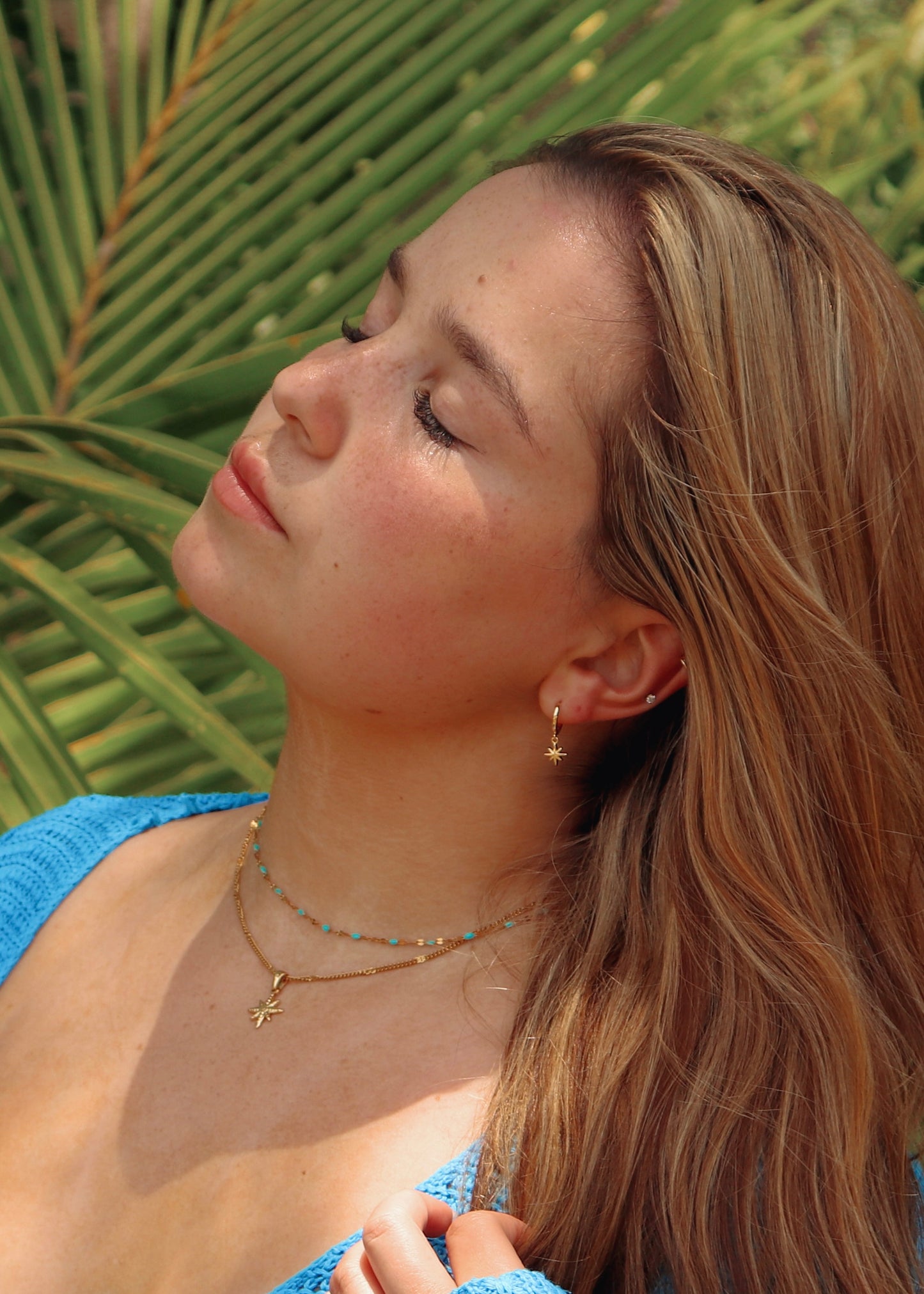 Sagrada Huggie Earrings - Gold