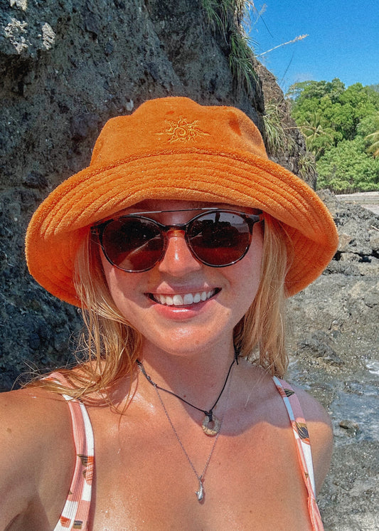 Chapeau bucket orangé tissu Terry