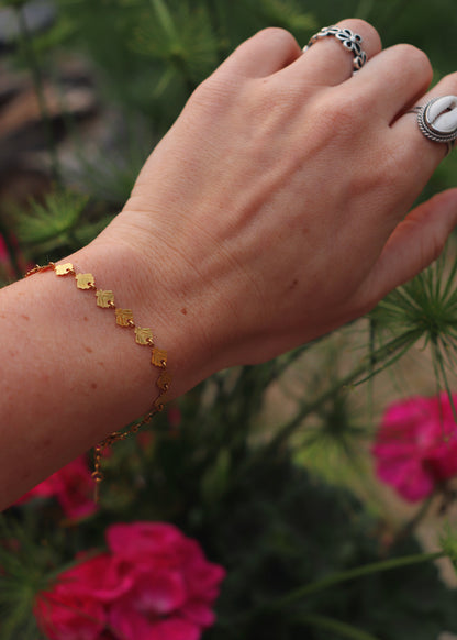 Seashell Bracelet - Gold