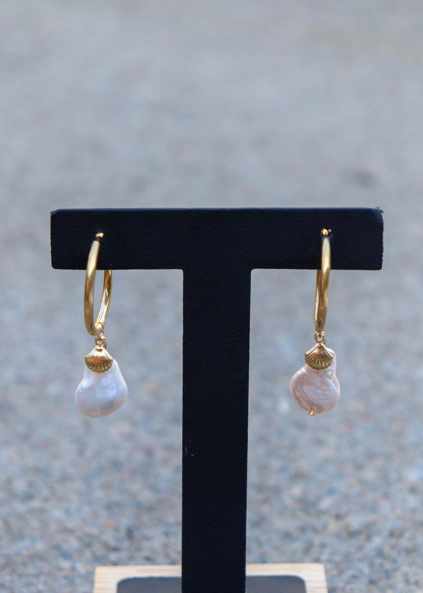 Isla Pearl Earrings